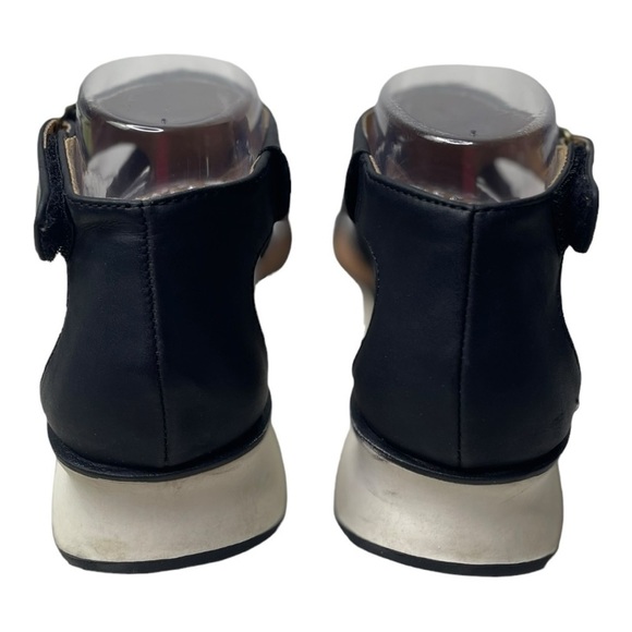Adrienne Vittadini Women’s Mabelle Black Sport Sandals - Picture 5 of 9